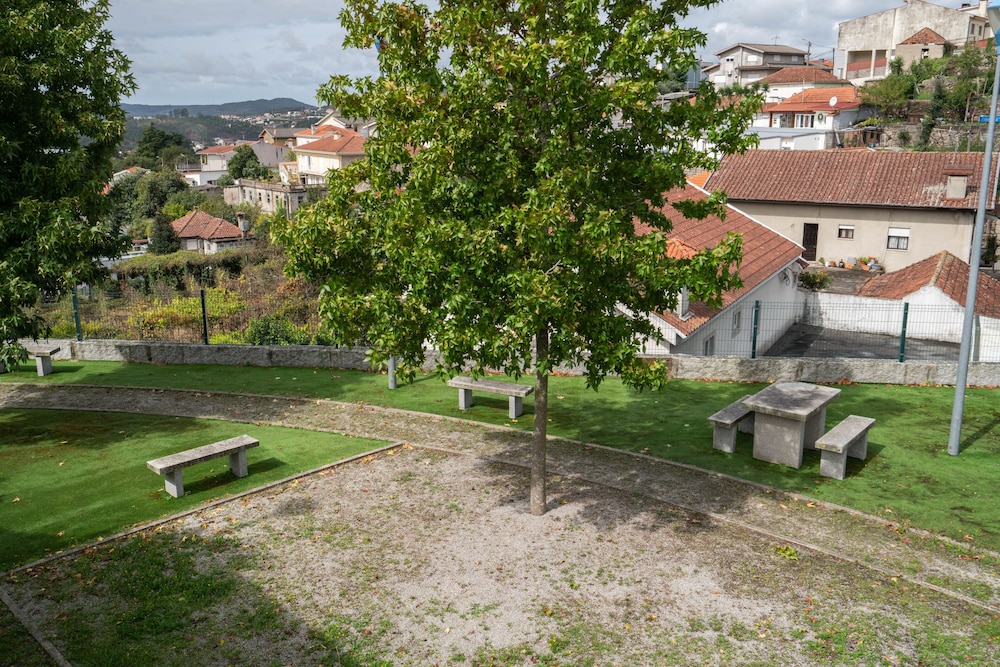 Casa da Petisqueira 88, Paredes - O Porto view 5