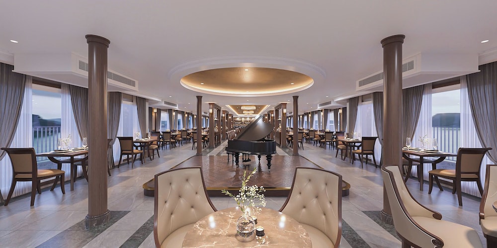 Paradise Legacy Cruise Halong