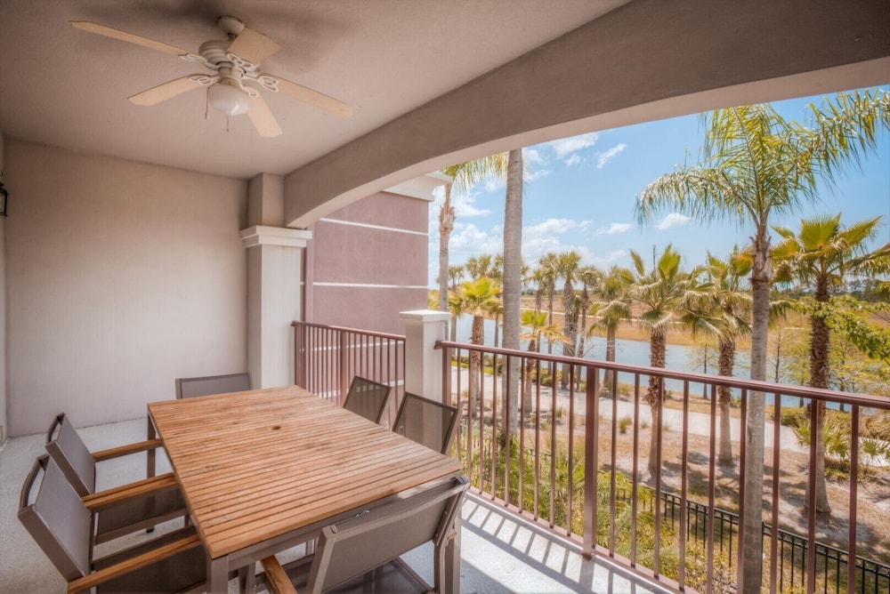 Tropicana Lakeview