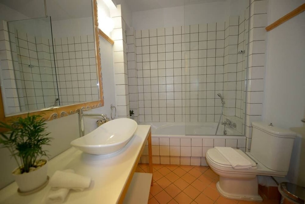 Kifisia Vacations - New Superb  Luminous 2 Bedroom Apartment - Property Image 8