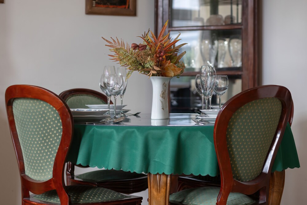 Classic Warsaw by Renters Prestige view 2