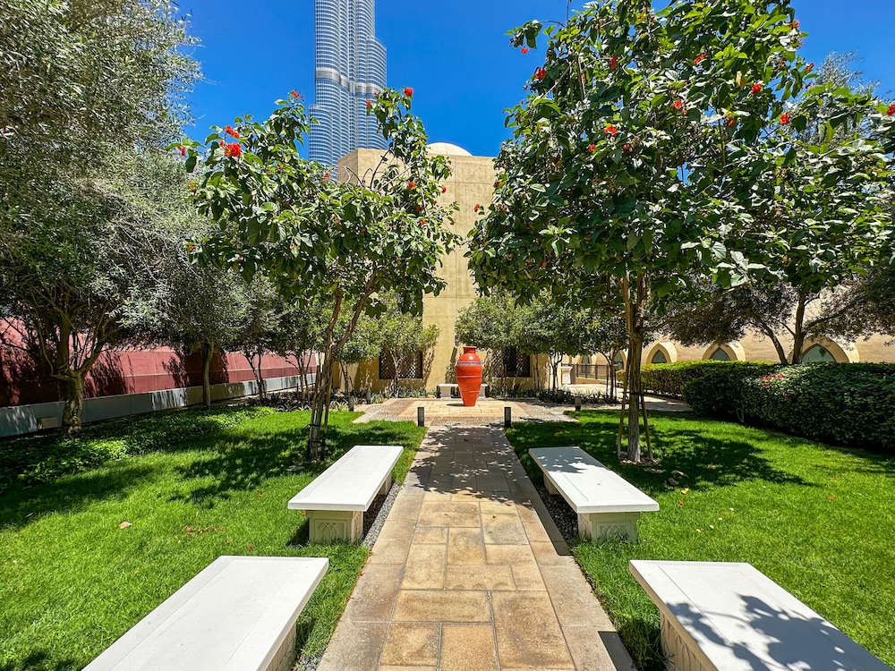 HiGuests - Souk Al Bahar
