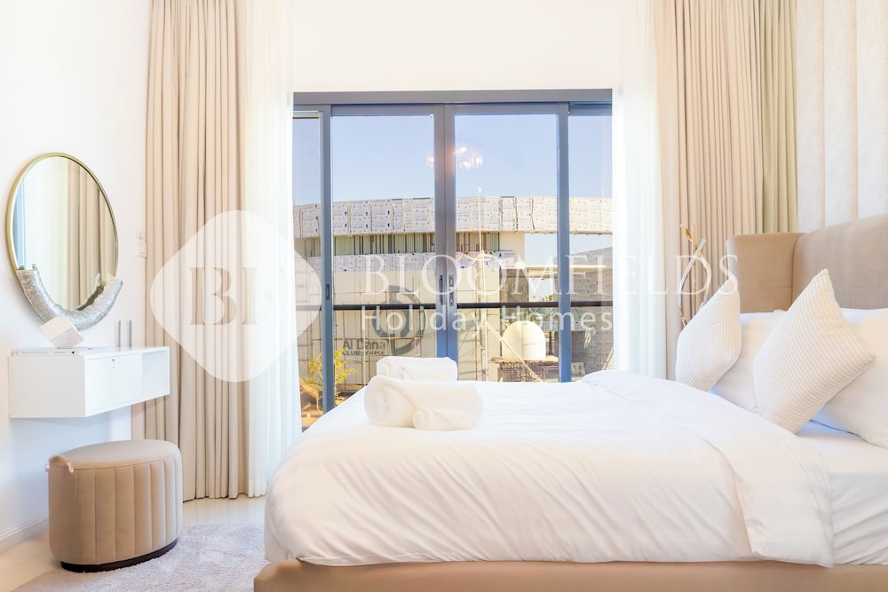 Bloomfields 4PluseMaid Royal Dana Villas