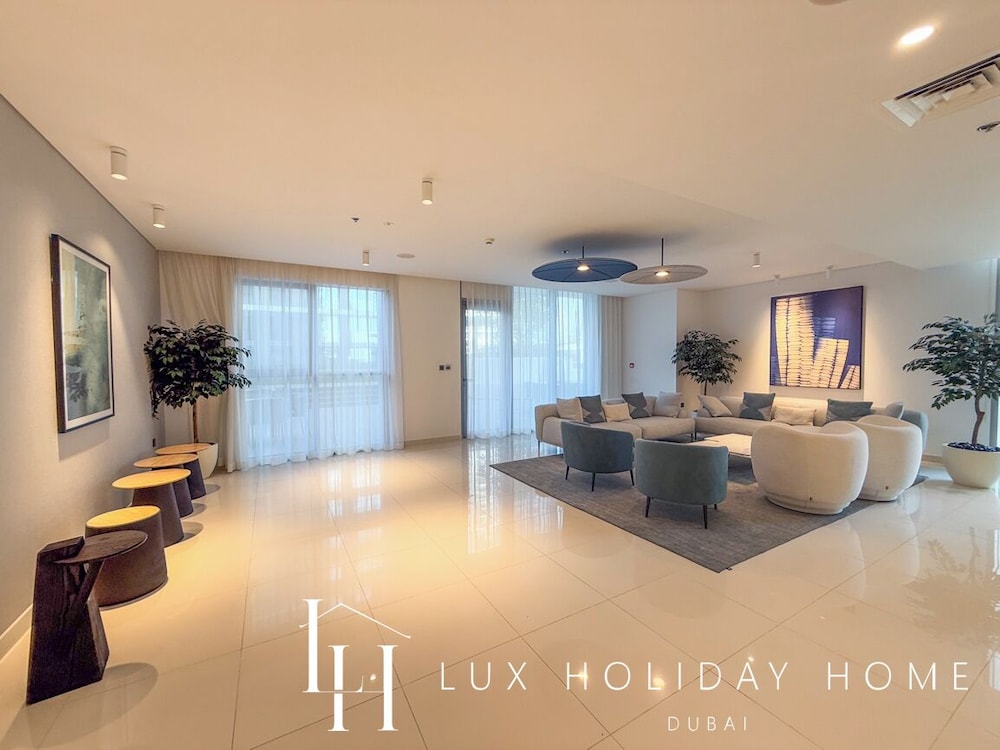 LUX The Atlantis View Luxury Beach Suite