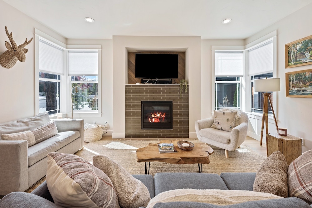 S'more Bend 4 Bedroom Home