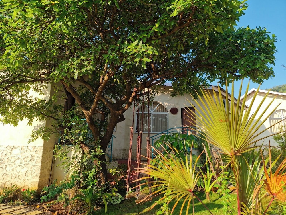 Casa Rossa Resort