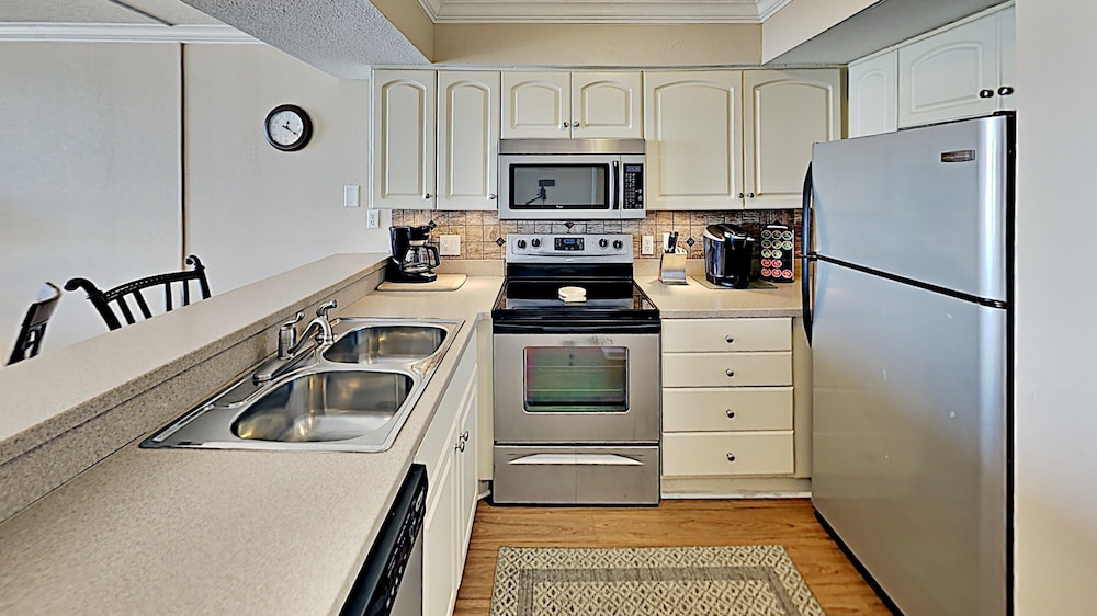 Sands Beach Club 820 2 Bedroom Condo