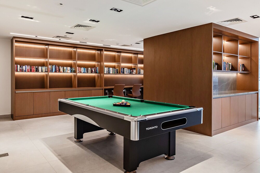 Modern Studio at Paragon