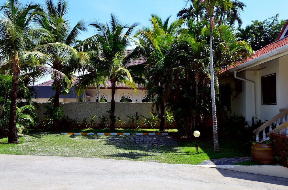 Phuket Riviera Villas