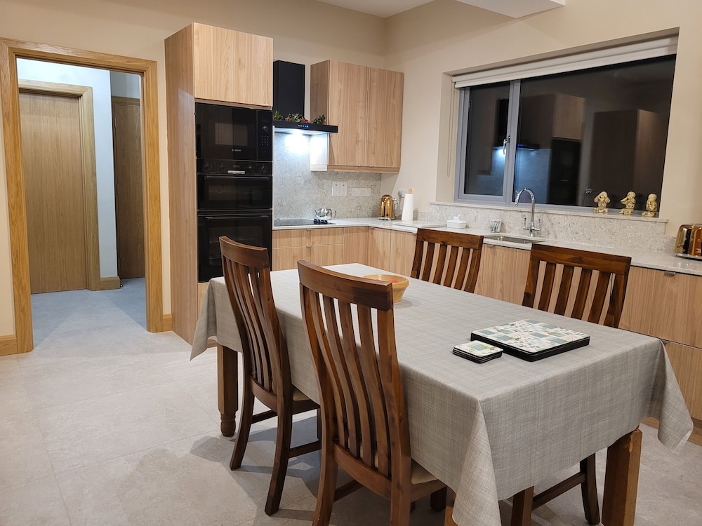 Immaculate 2-bed Cottage in Tuam