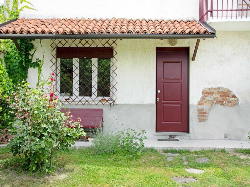 Charming Vacation House in Countryside view 2