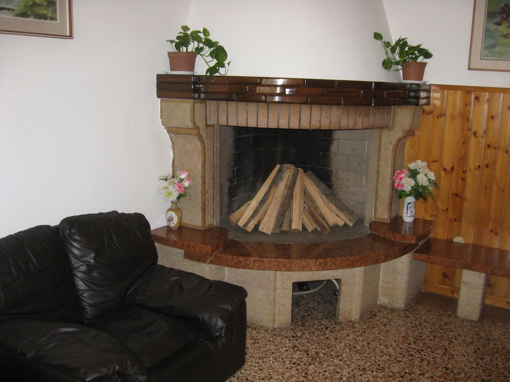 Rosa Cottage