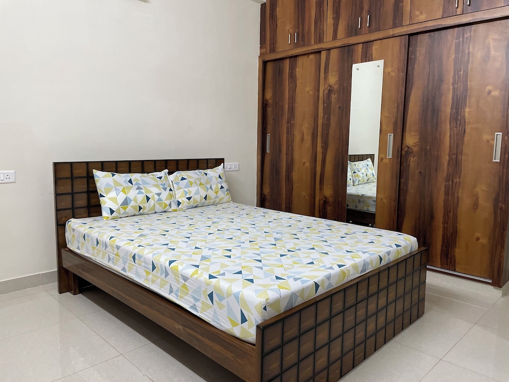 SSN HomeStays in Bangalore Near La Casa