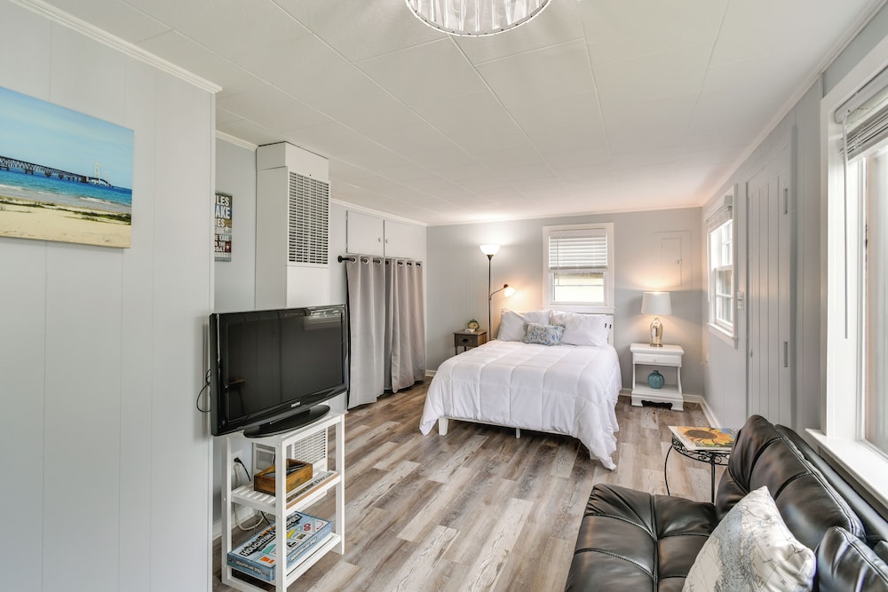 Steps to Water: Houghton Lake Cottage!