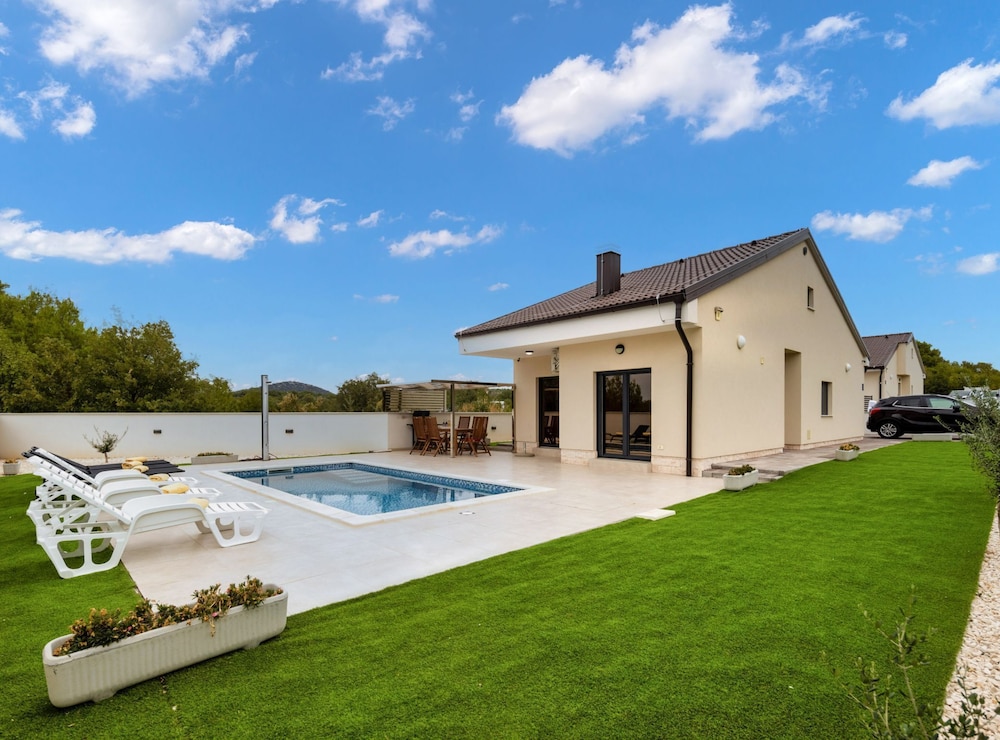 Villa Shaula 1