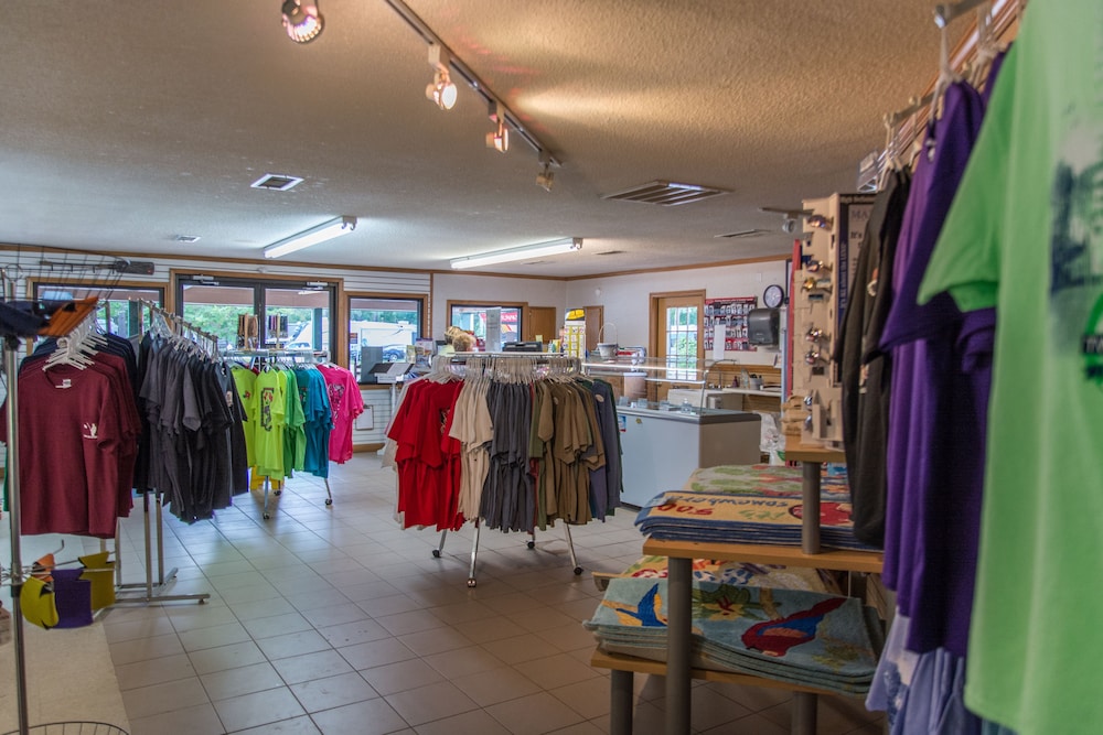 Twin Lakes RV & Camping Resort