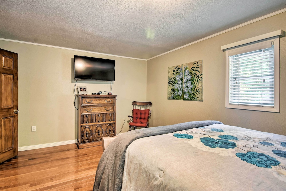 Pet-friendly Castlewood Cabin w/ Deck & Pond Views view 3
