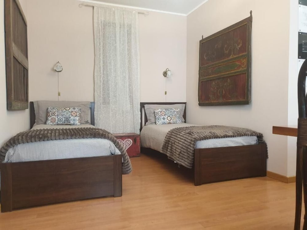 Villa Marisa bed breakfast and books