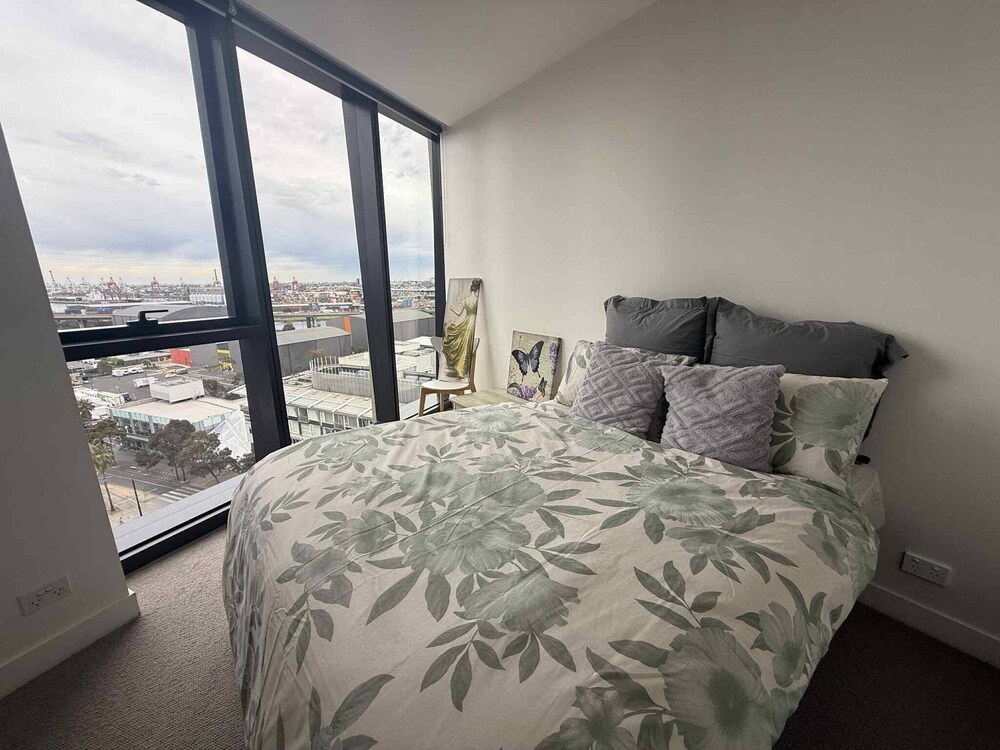 Cosy 2 Bedroom Apartment With Pool, gym and Sauna