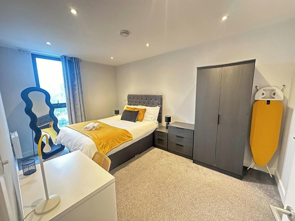 Salford City Retreat - 2 Bedroom Apartment