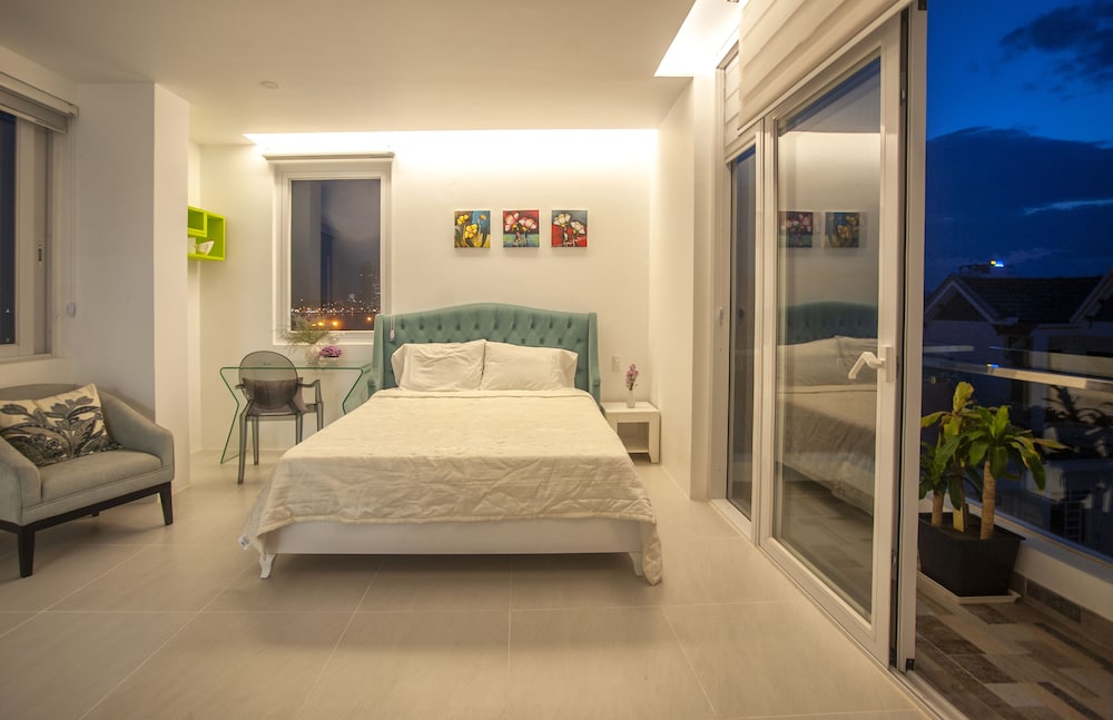 Seabreeze Villa Nha Trang view 3