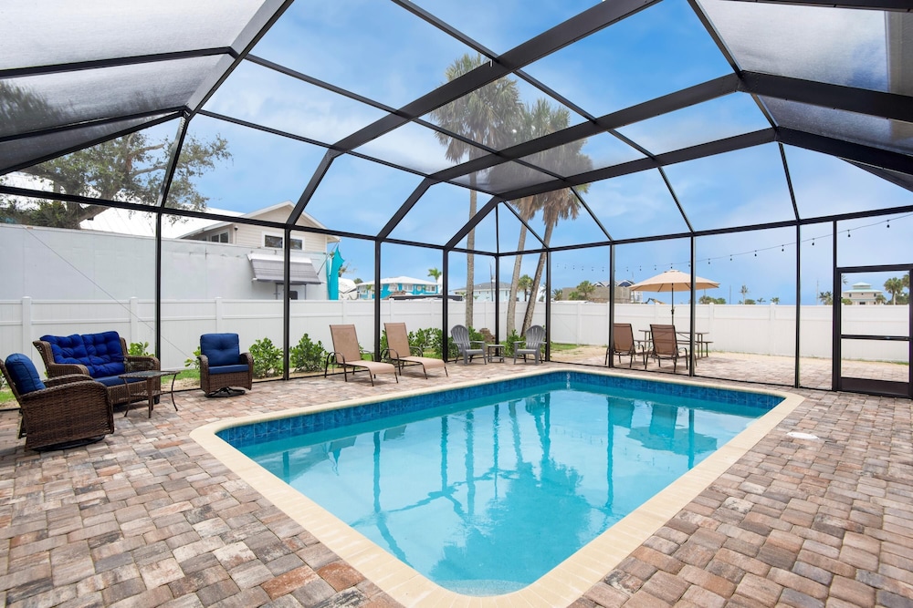 Beach Villa B