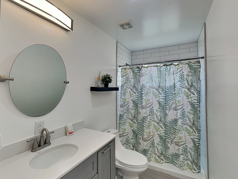 Surfside Casa de Playa by Ryson Vacation Rentals