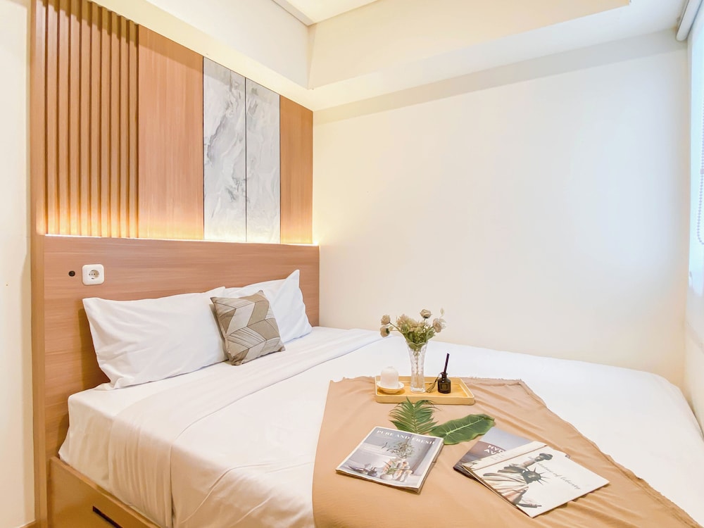 Best Living 2Br At Meikarta Apartment