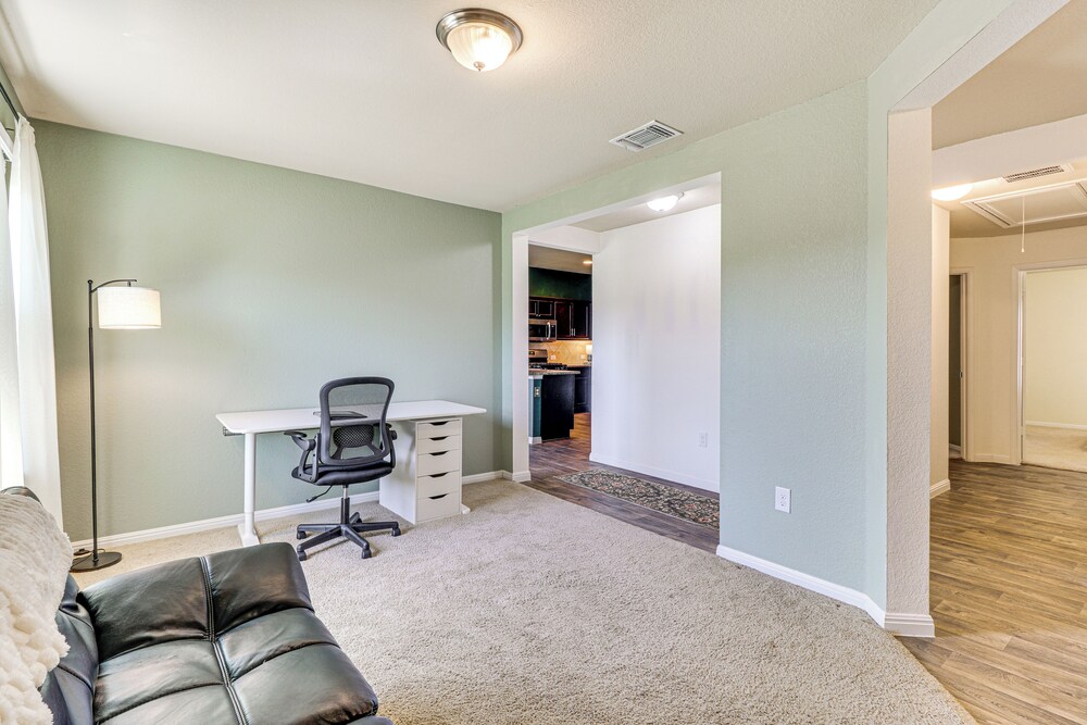 Shop, Dine & Unwind: Pet-friendly Home in Austin!