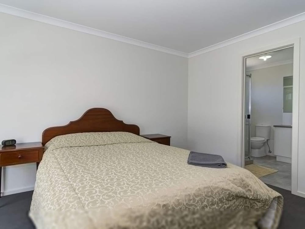 Unwind Modern City Townhouse