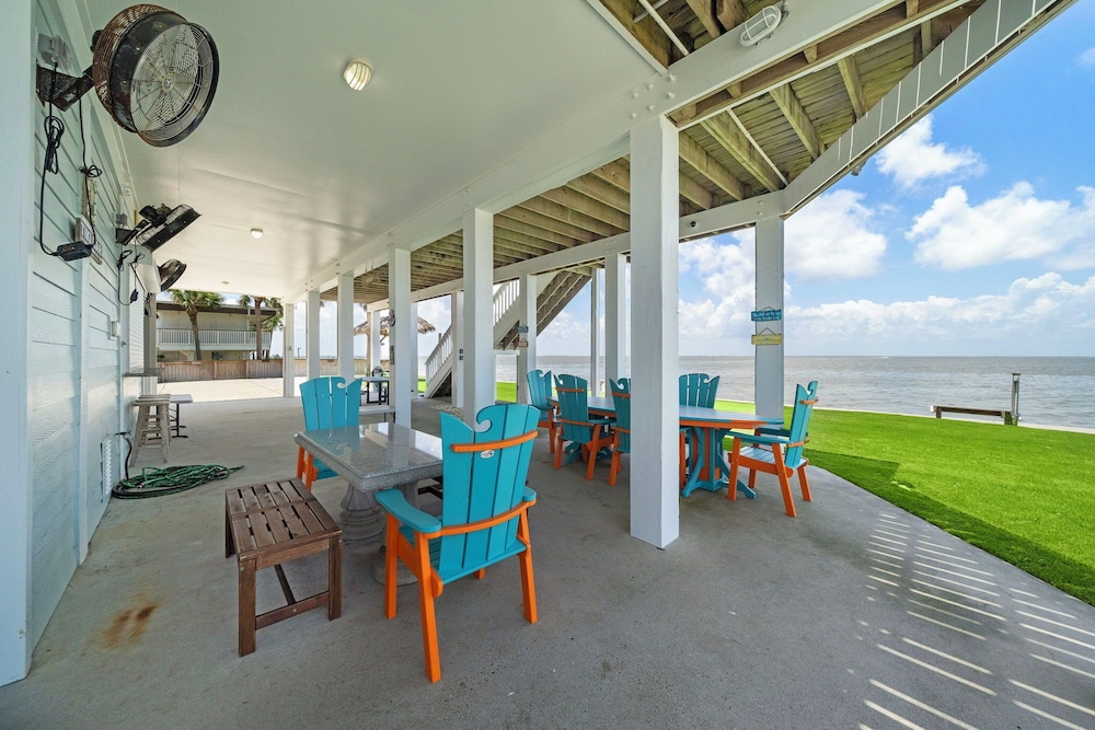 Blue Marlin Bayfront Retreat by Ryson Vacation Rentals