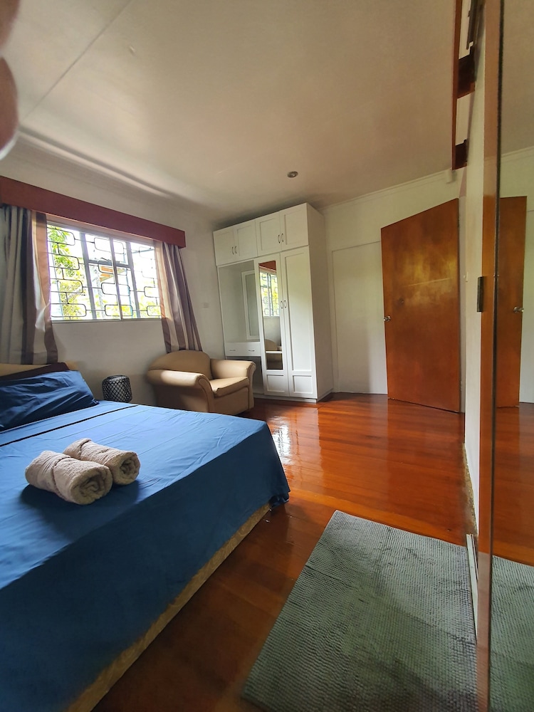 Axis Apartments