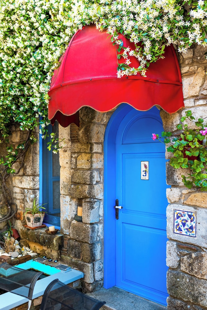 Alacati Eski Ev Hotel - Image 10