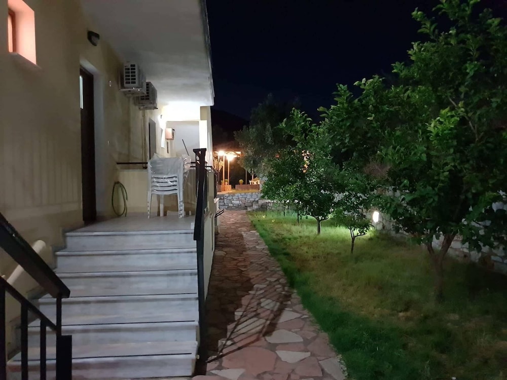 Photo 31