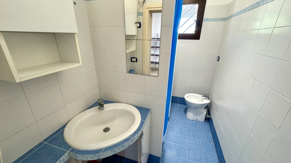 Villetta Certosina 1 - Villa Just a few Meters From the sea