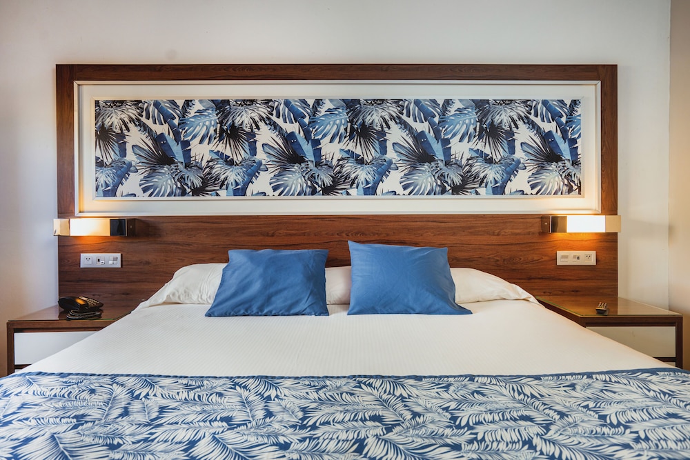 Los Cabos Vacations - Hotel Riu Santa Fe - All Inclusive - Property Image 96