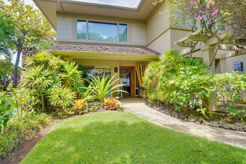 Hualalai Condo: Walk to Beach and Resort Amenities view 2