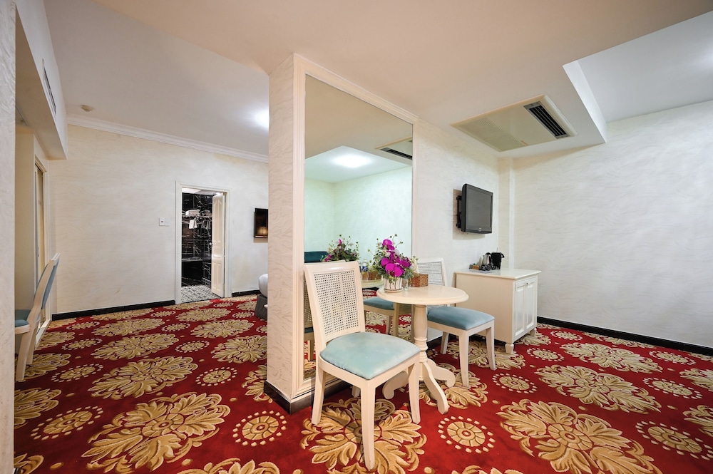 hotel room
