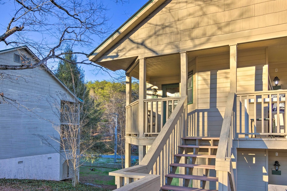 1 Mi to Lake Lure: Studio w/ Resort Amenities view 5