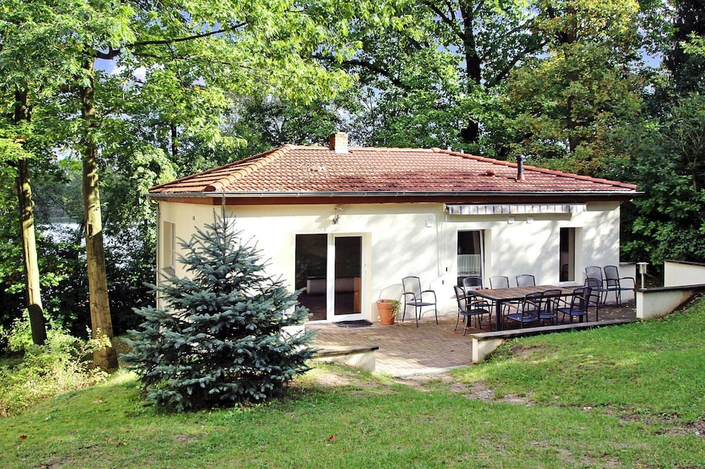 Feriendorf am Weinberg, Dobbrikow