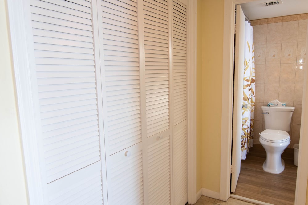 Palm Beach Waterfront Suites