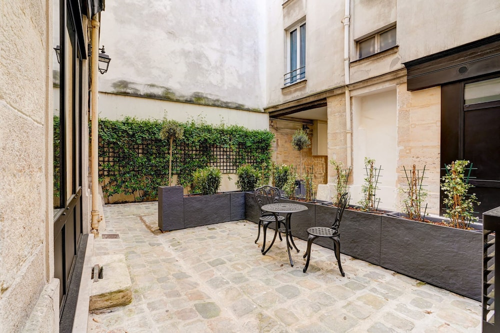 L Atelier Sevres I Cozy 1bed Apt in Paris