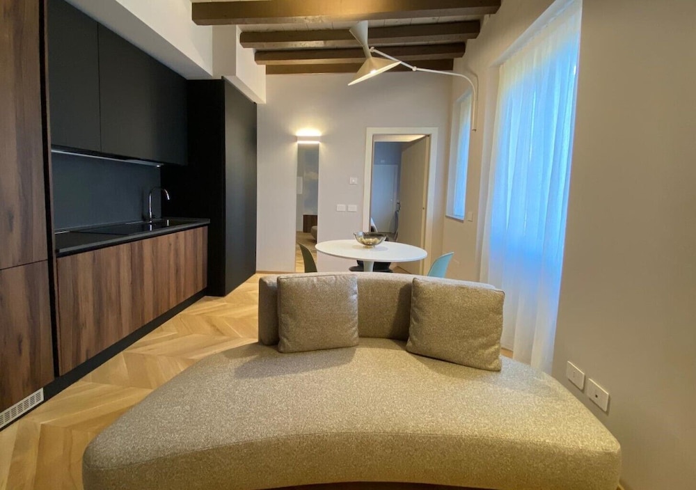 One bedroom apartment- Bandello 22