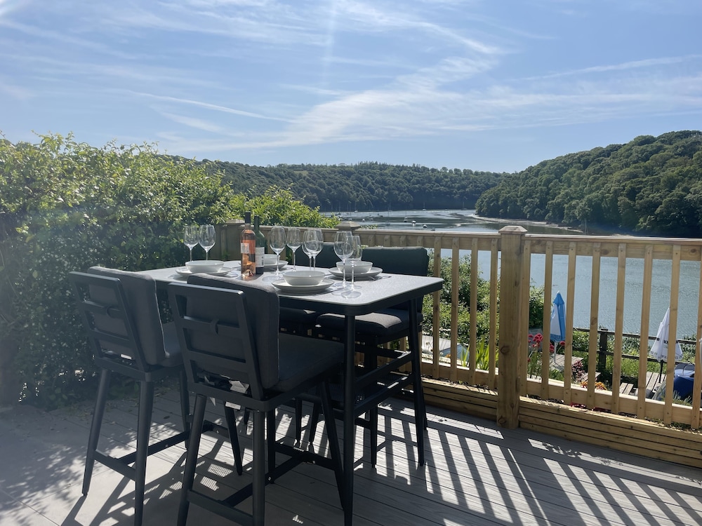 4 Trenhaile Terrace