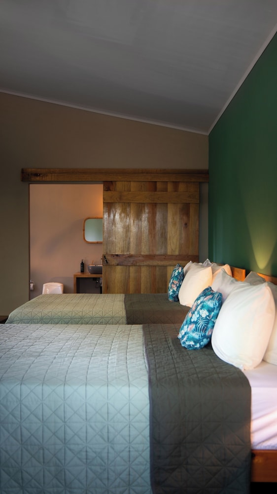Eden Organic Farm & Bungalows