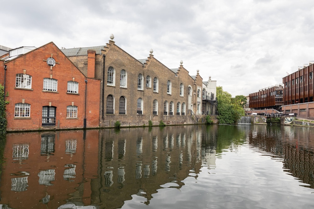 Rochester Road II by Onefinestay