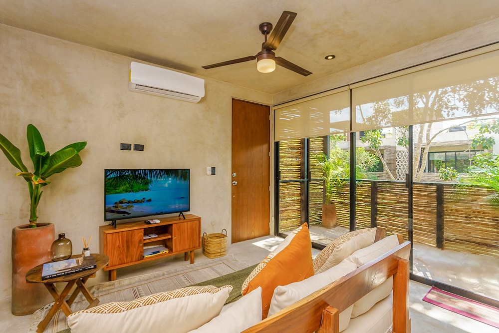 Eco-sustainable Luxury Between Beach Hotspots & Tulum Town by Stella Rentals