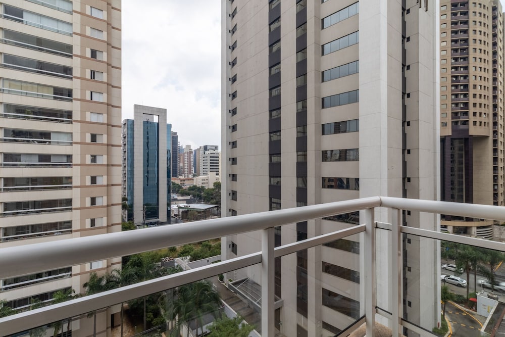 Ia71 Apto 3 Quartos Itaim 4p 3q