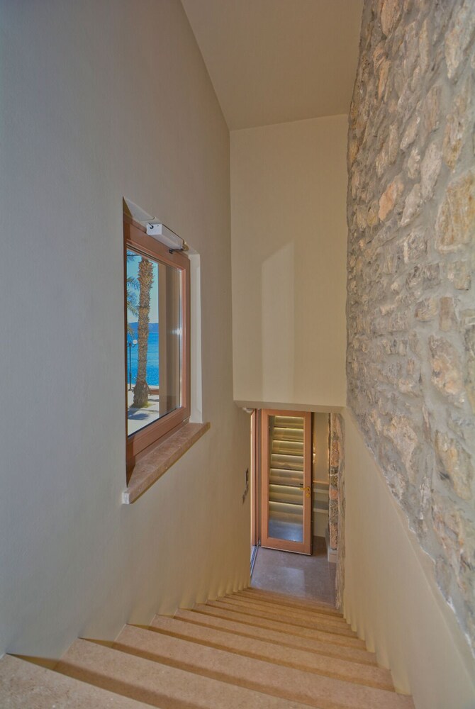 Photo 37