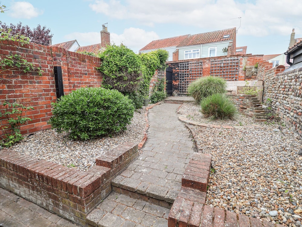Dolphin Cottage, Southwold